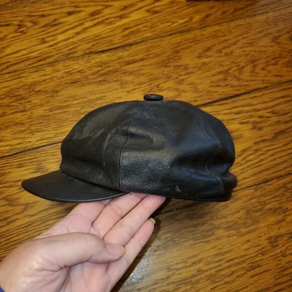 Women's Newport News Black Leather Beret type Hat, one size, Good Condition - Picture 3 of 7